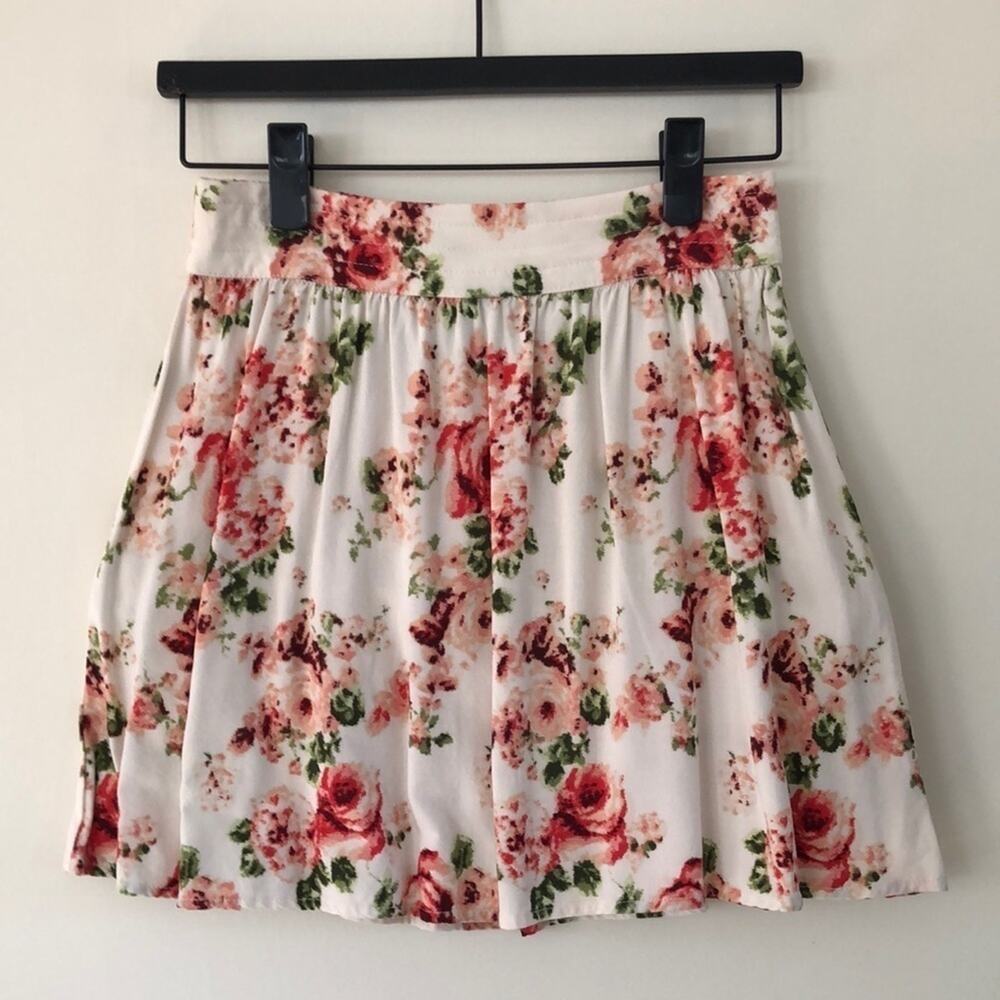 Forever 21 Floral Ruffle Mini Skirt Size S Pink Cream A-Line Summer